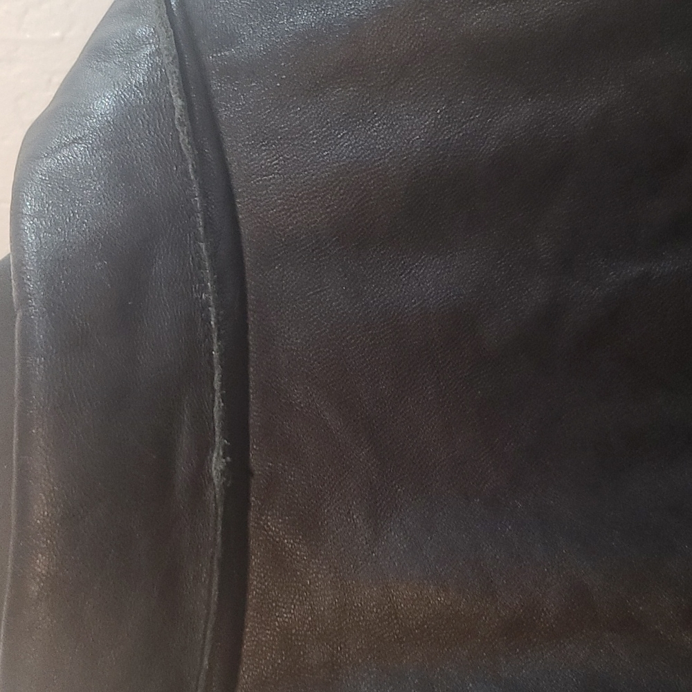 Leather jacket - Picture 4 of 6